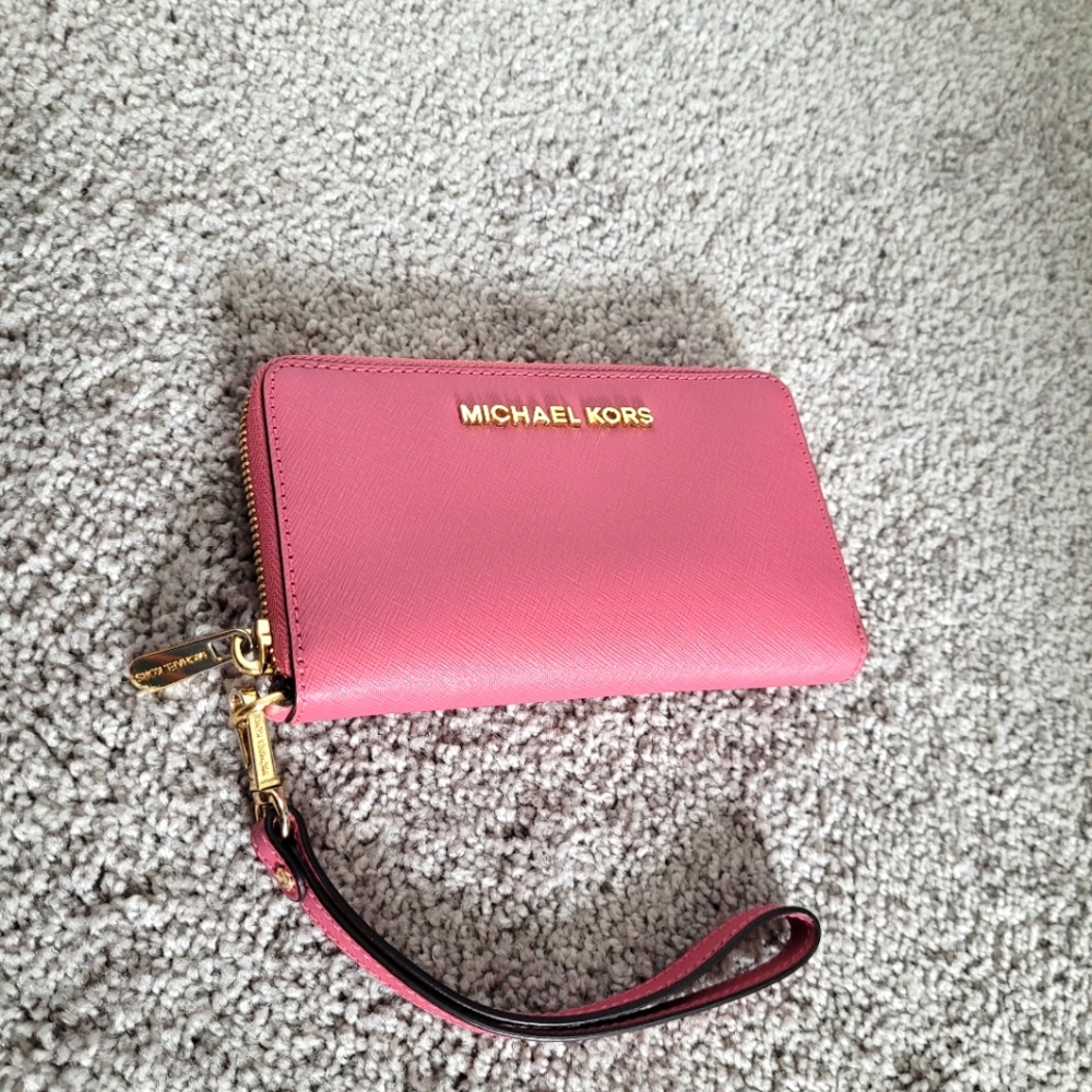 Michael Kors wristlet wallet, like new, pink